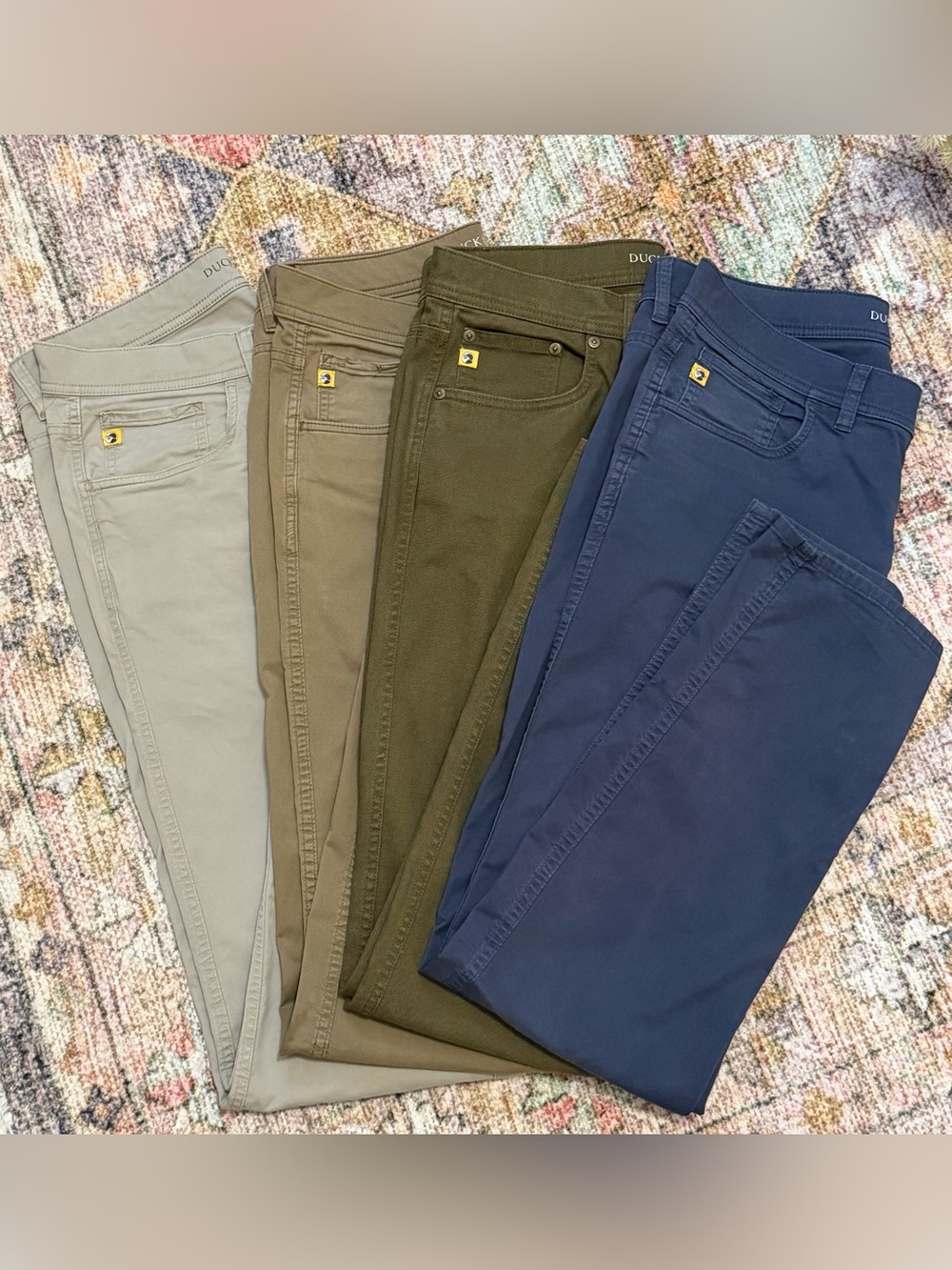 FOUR PAIRS of Men’s Duck Head pants size 34/32